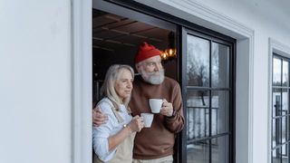 Alaska Retirement Taxes: Why the Last Frontier Is a Tax-Friendly State for Retirees (Retire in Alaska)
